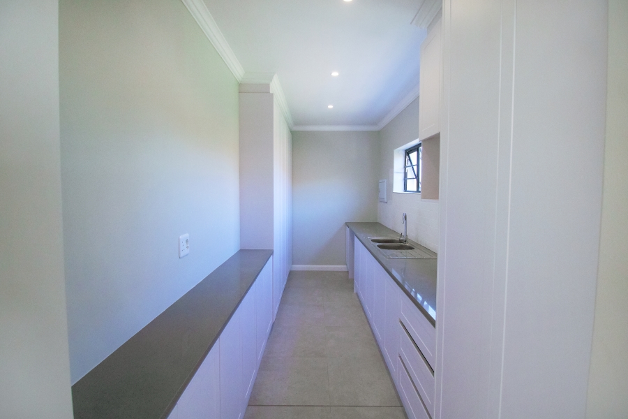 3 Bedroom Property for Sale in Wavecrest Eastern Cape